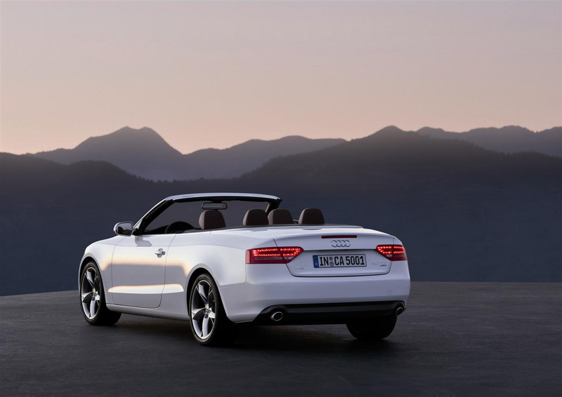 Illustration for article titled Audi A5, S5 Convertibles Open For Business